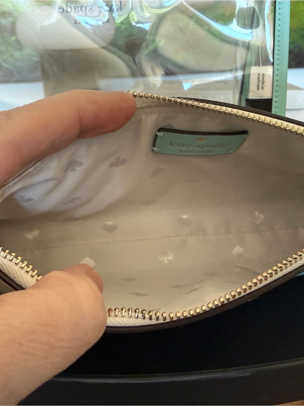 Kate Spade Splash clear zip pouch with 'Float On' zip case - Picture 3 of 3